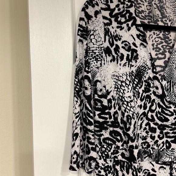 Petite L - Peter Nygard Animal Print Wrap Dress - Picture 4 of 10